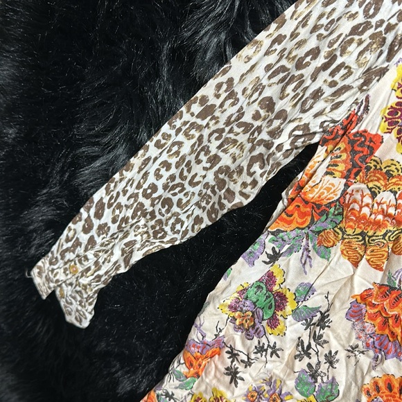 Anthropologie Pilcro and the Letterpress
Long Sleeve XS Leopard/Floral‎ Blouse - Picture 8 of 12
